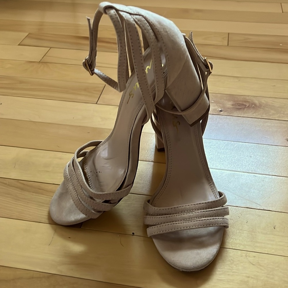 Lulu’s Chunky Heel Sandals